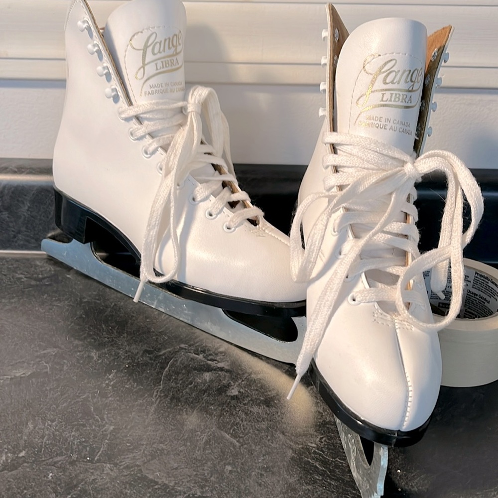 Lange Libra ice skates; size 6N